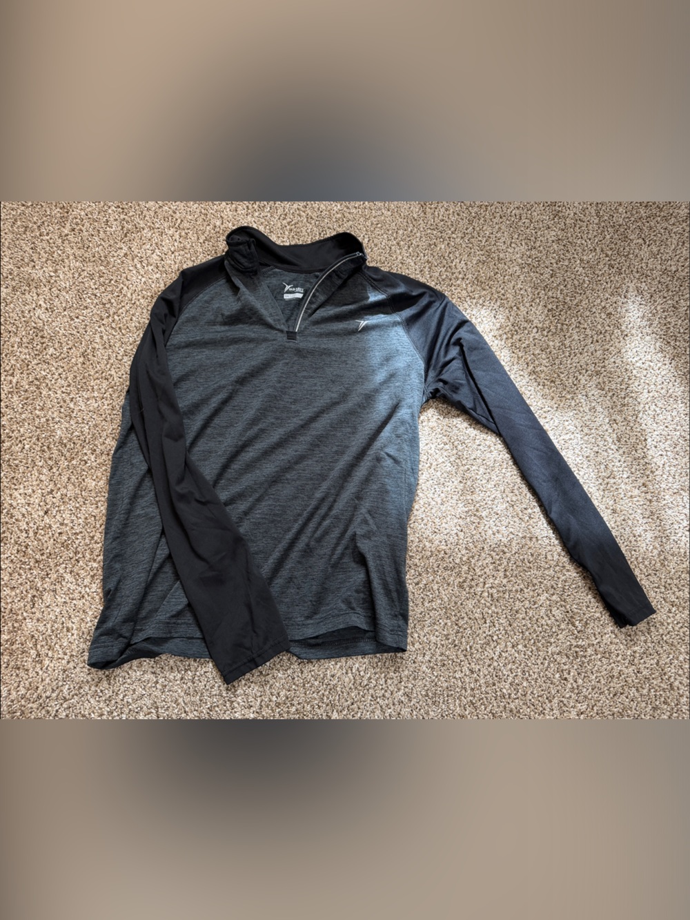 Old Navy Women's Long-Sleeve Quarter-Zip Hoodie - Black & Charcoal